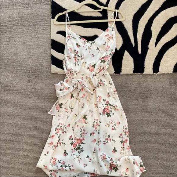Reformation Dresses & Skirts - NWOT Reformation dress